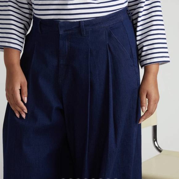 Universal Standard Navy Wide-Leg High-Waist Trousers - Picture 4 of 11